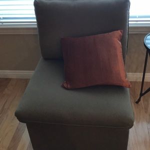 Meet your Posher, Shirley